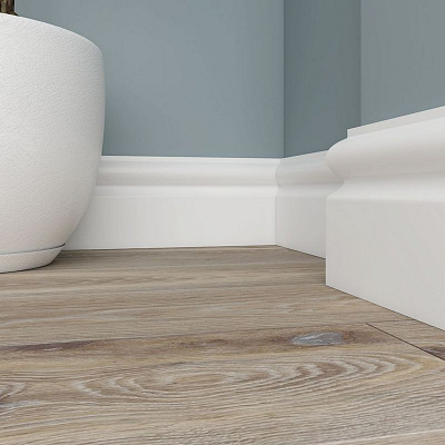 Плинтус Ultrawood Base 018